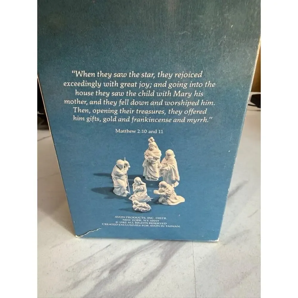 Avon vintage nativity
